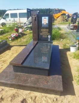 Памятник одиночный 112